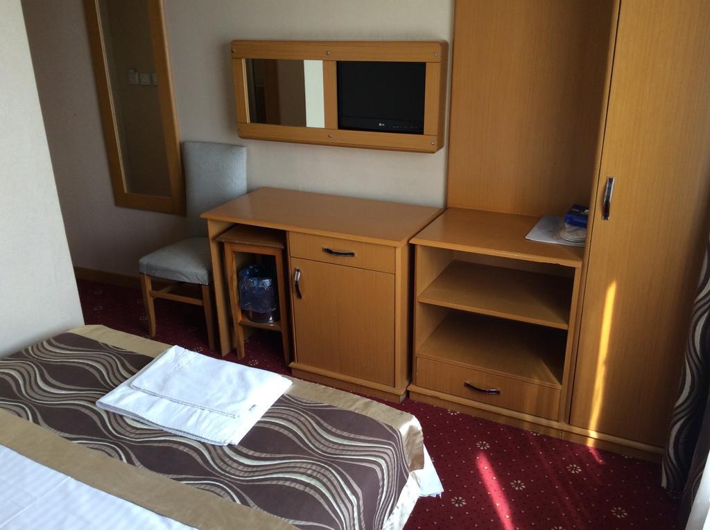 Ilıcak Hotel İstanbul Oda fotoğraf